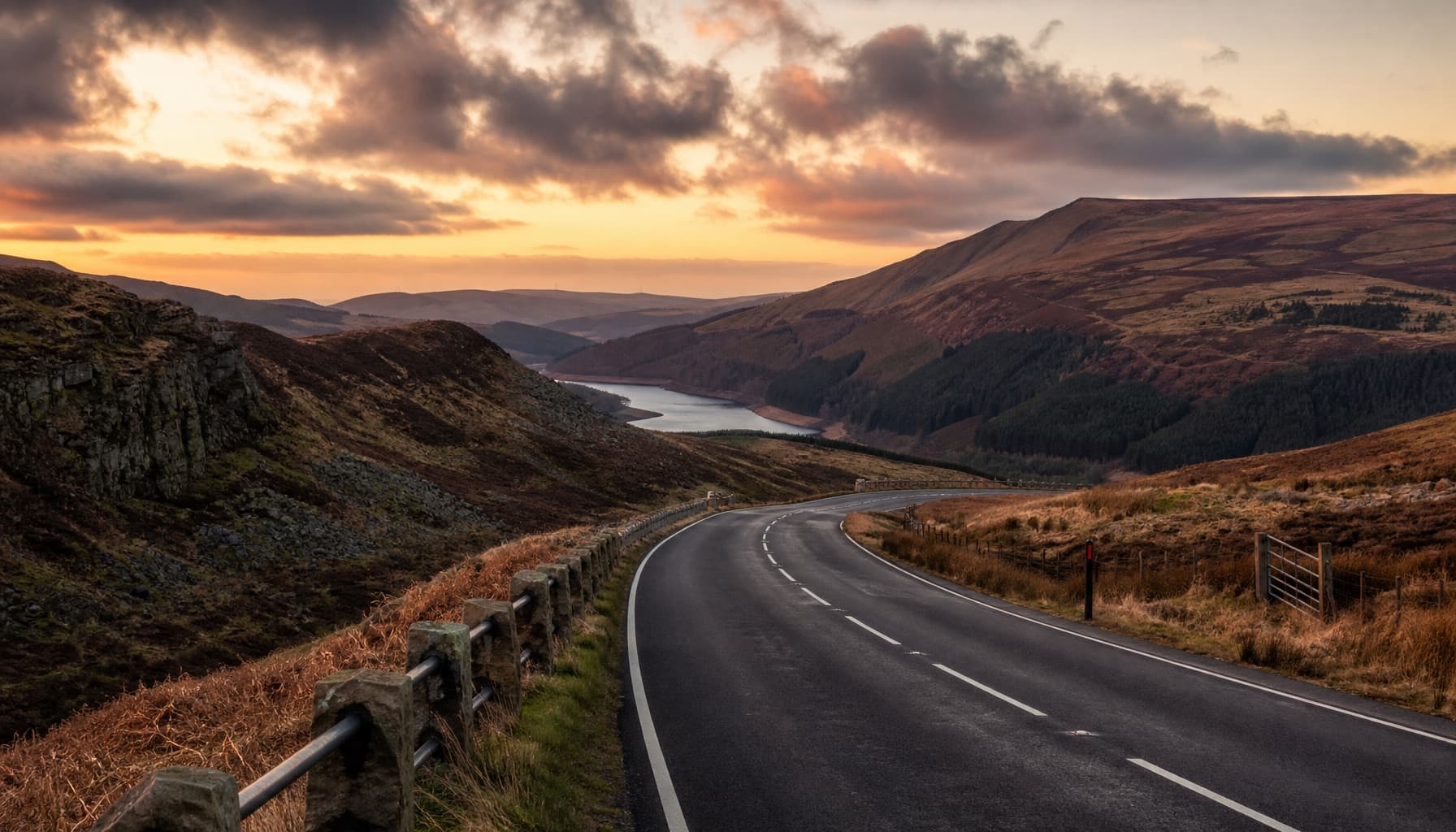 Snake Pass road trip route across the Peak District between Glossop and Ladybower